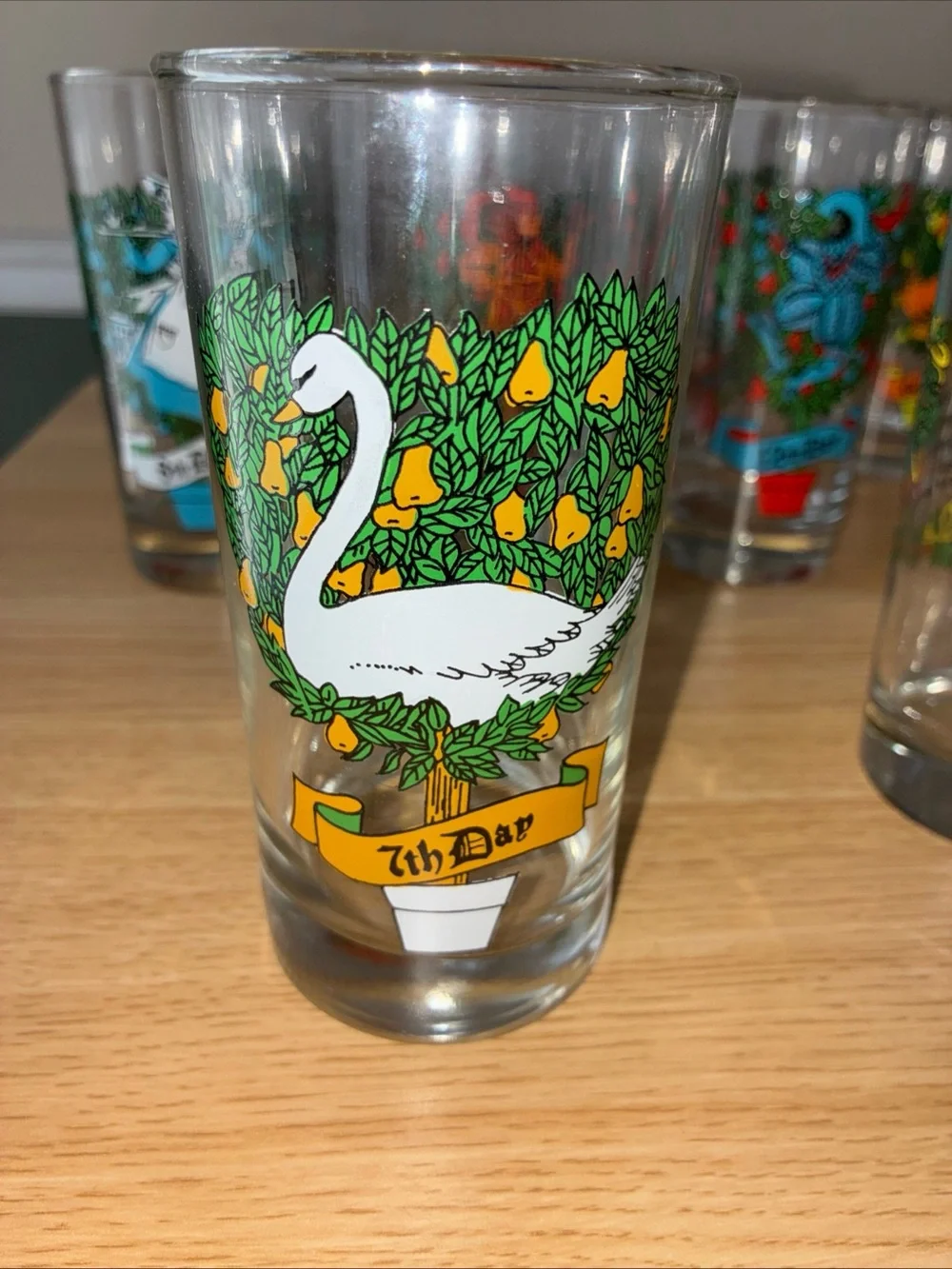 Indiana Glass Colorful Bird and Holiday Wreath Juice Glasses - Multicolor
